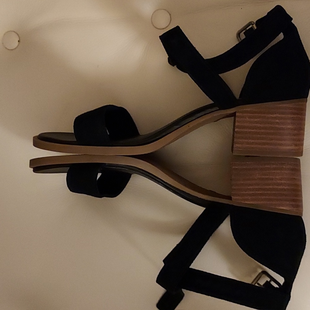 Suede Sandals 9/20